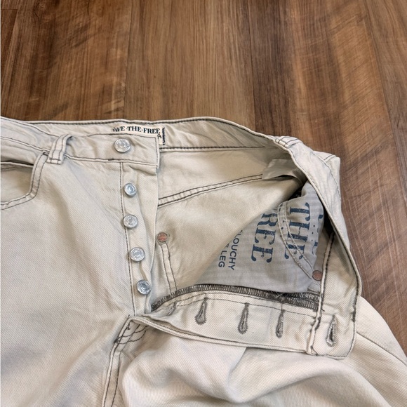 Free People We The Free Old West Slouchy Wide Leg Soft Jeans, Cream, size 27 - Picture 9 of 16